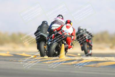 media/Jan-10-2025-CVMA Friday Practice (Fri) [[489e0da257]]/Group 4 and Trackday/Session 4 (Turn 16)/